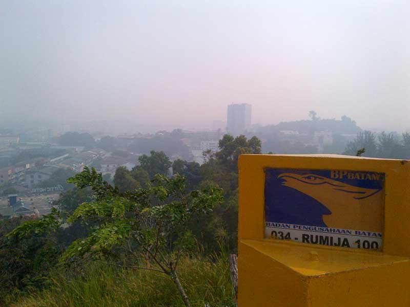 kabut-asap-seraya-baru.jpg
