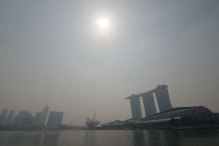 kabut_asap_singapura.jpg